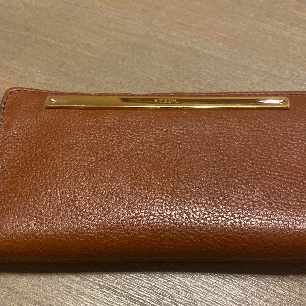 Fossil Brown Leather Wallet with Gold Accent